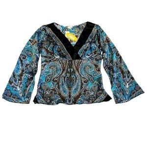 NWT boutique brand beautiful GURU boho blouse top. Made in India.